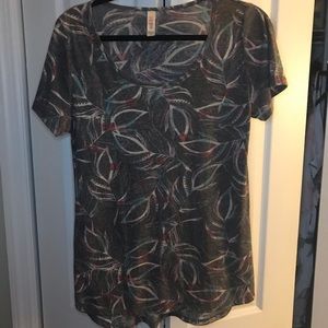 LulaRoe classic tee medium